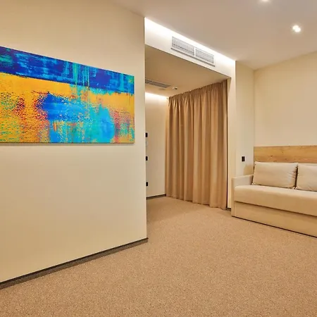 Hotel Underhill Resort&spa Bohorodchany