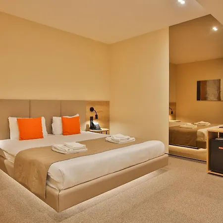 Hotel Underhill Resort&spa Bohorodchany