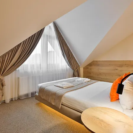 Underhill Resort&spa Bohorodchany