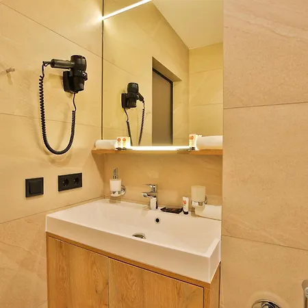 Underhill Resort&spa * Bohorodchany