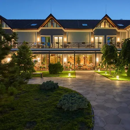 Underhill Resort&spa Hotel Bohorodchany