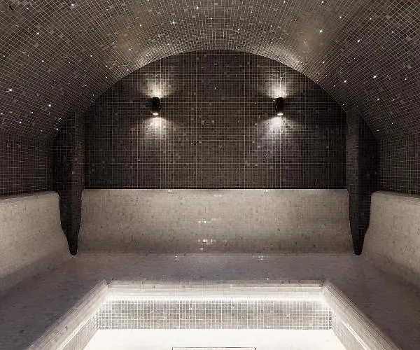 Underhill Resort&spa Hotell