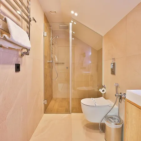 Underhill Resort&spa Отель *
