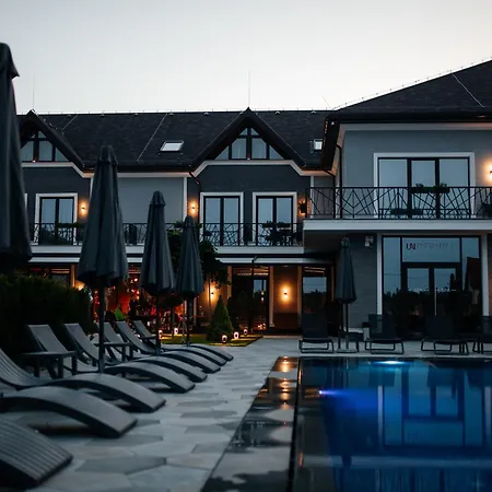 Отель Underhill Resort&spa